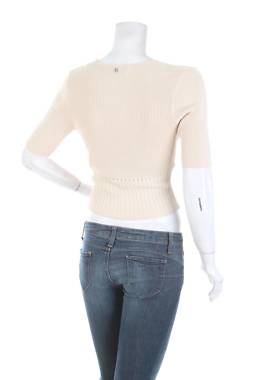 Дамски пуловер Guess2