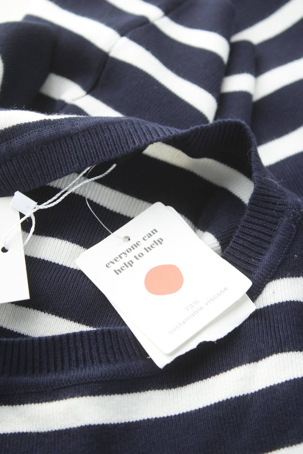 Дамски пуловер Calliope3