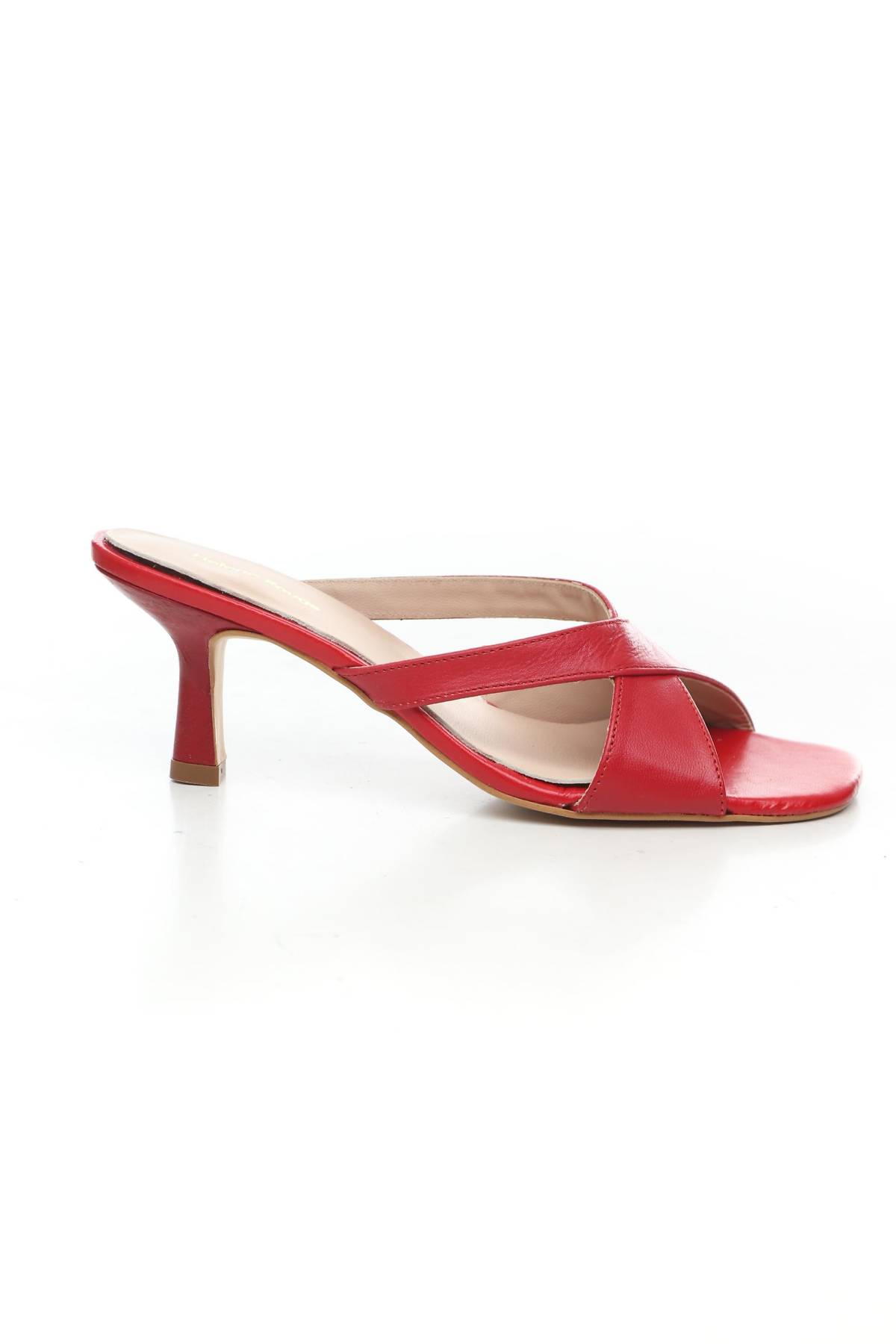 Чехли Helene Rouge1 - Contour.bg Чехли Helene Rouge1