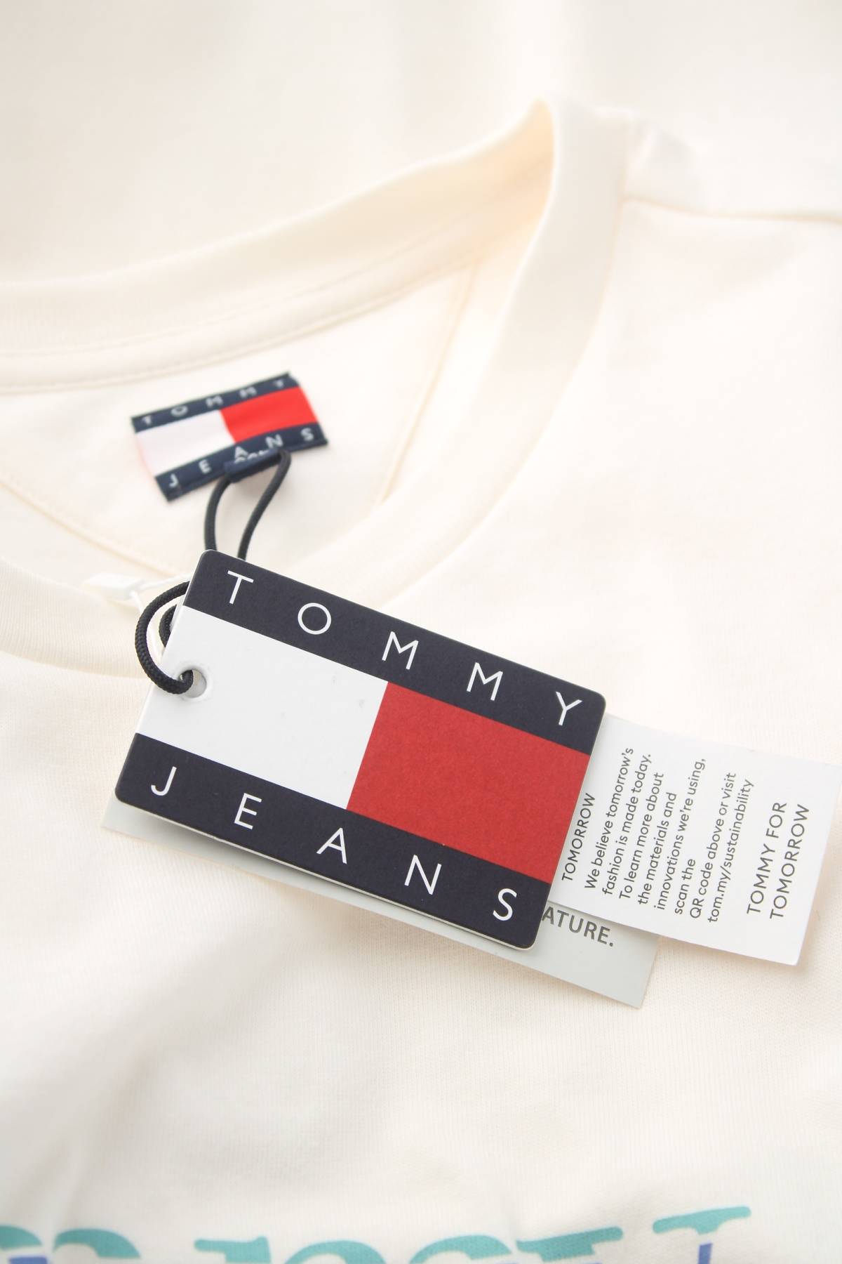 Мъжка тениска Tommy Jeans3
