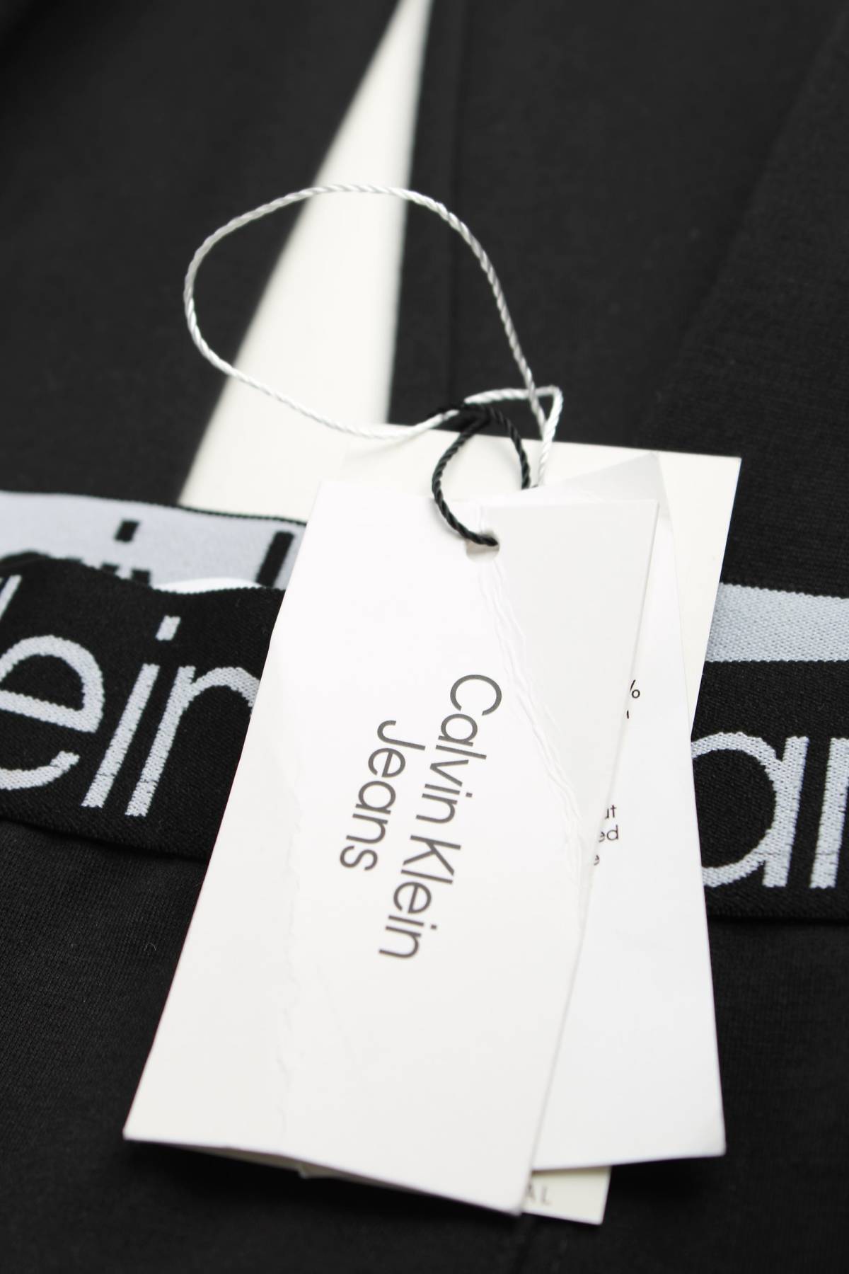 Γυναικείο παντελόνι Calvin Klein Jeans3 - Contourshop.gr Γυναικείο παντελόνι Calvin Klein Jeans3