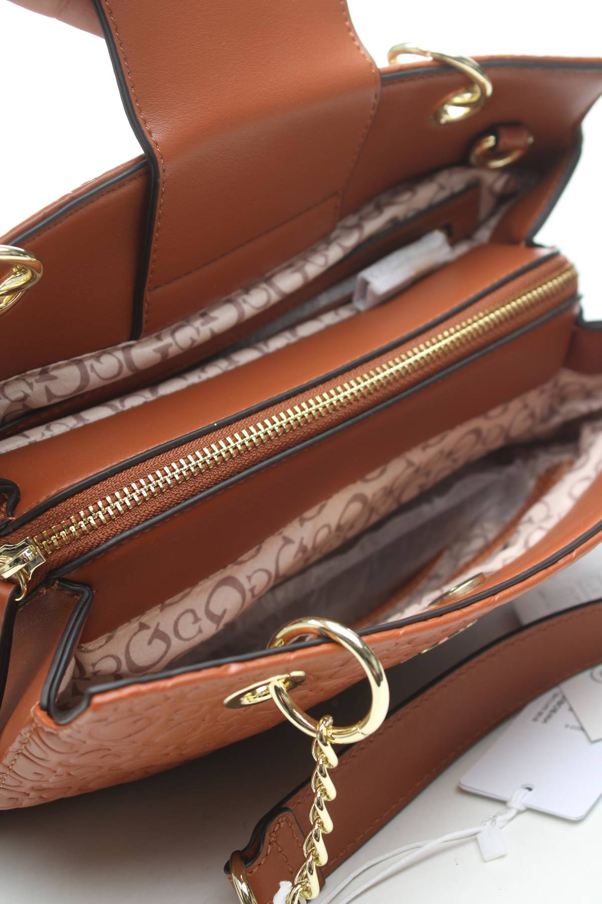 Γυναικεία δερματινή τσάντα Guess3 - Contourshop.gr Γυναικεία δερματινή τσάντα Guess3