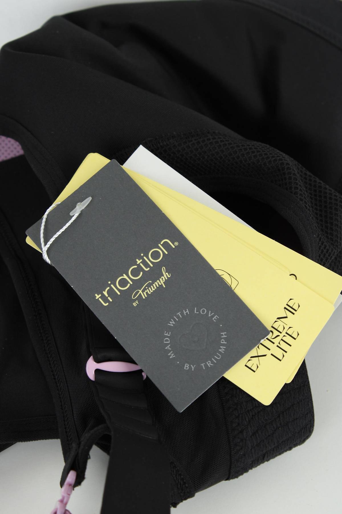 Спортен сутиен Triumph Triaction3