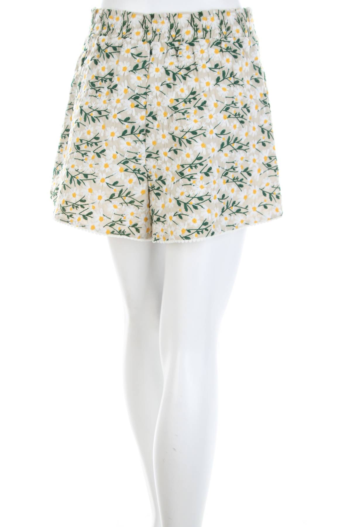 Дамски къс панталон Maje2