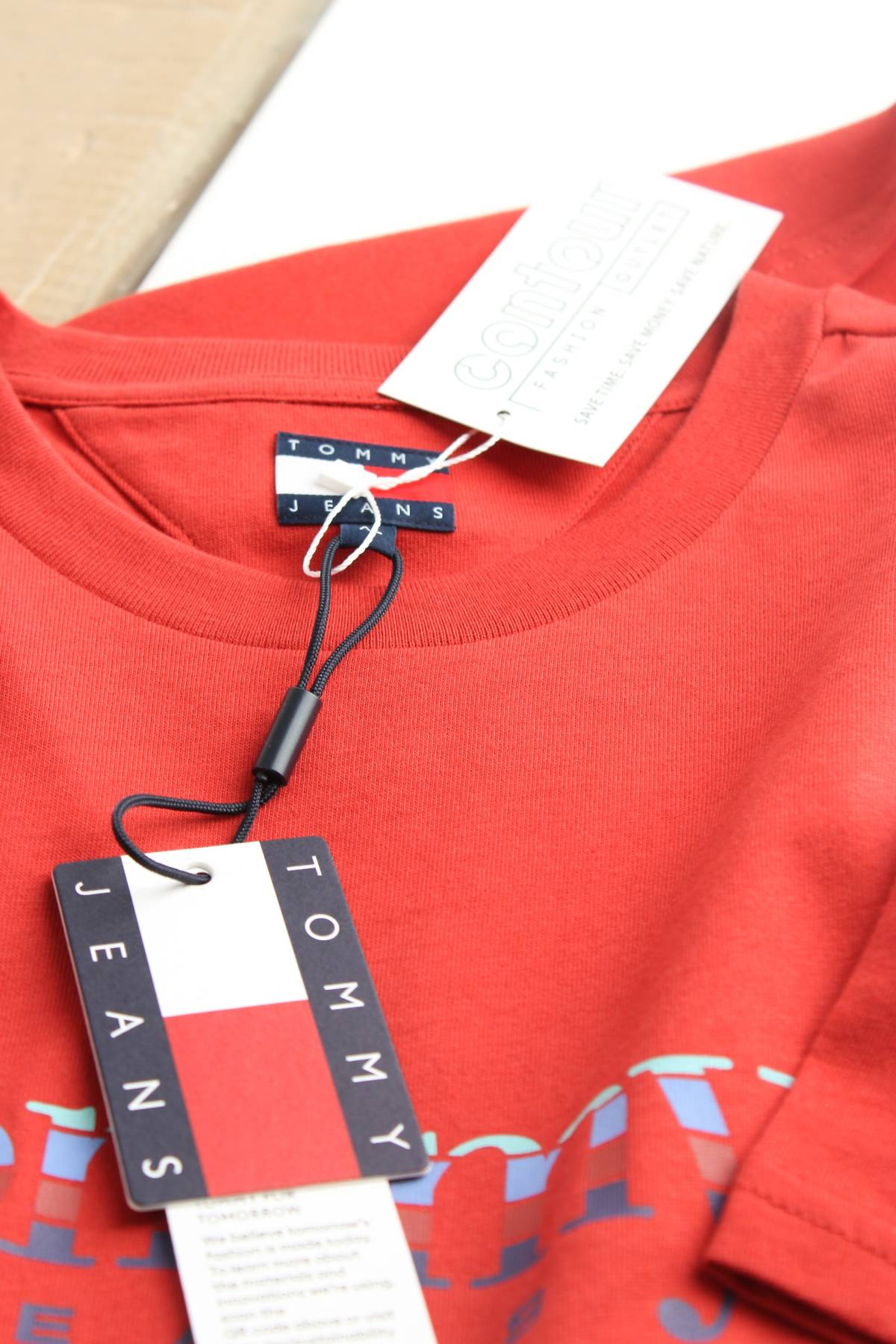 Мъжка тениска Tommy Jeans3