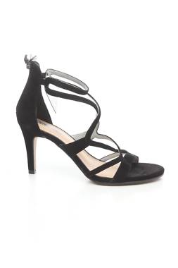 Сандали S.Oliver Black Label1
