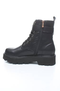 Γυναικεία μποτάκια Patrizia Pepe2