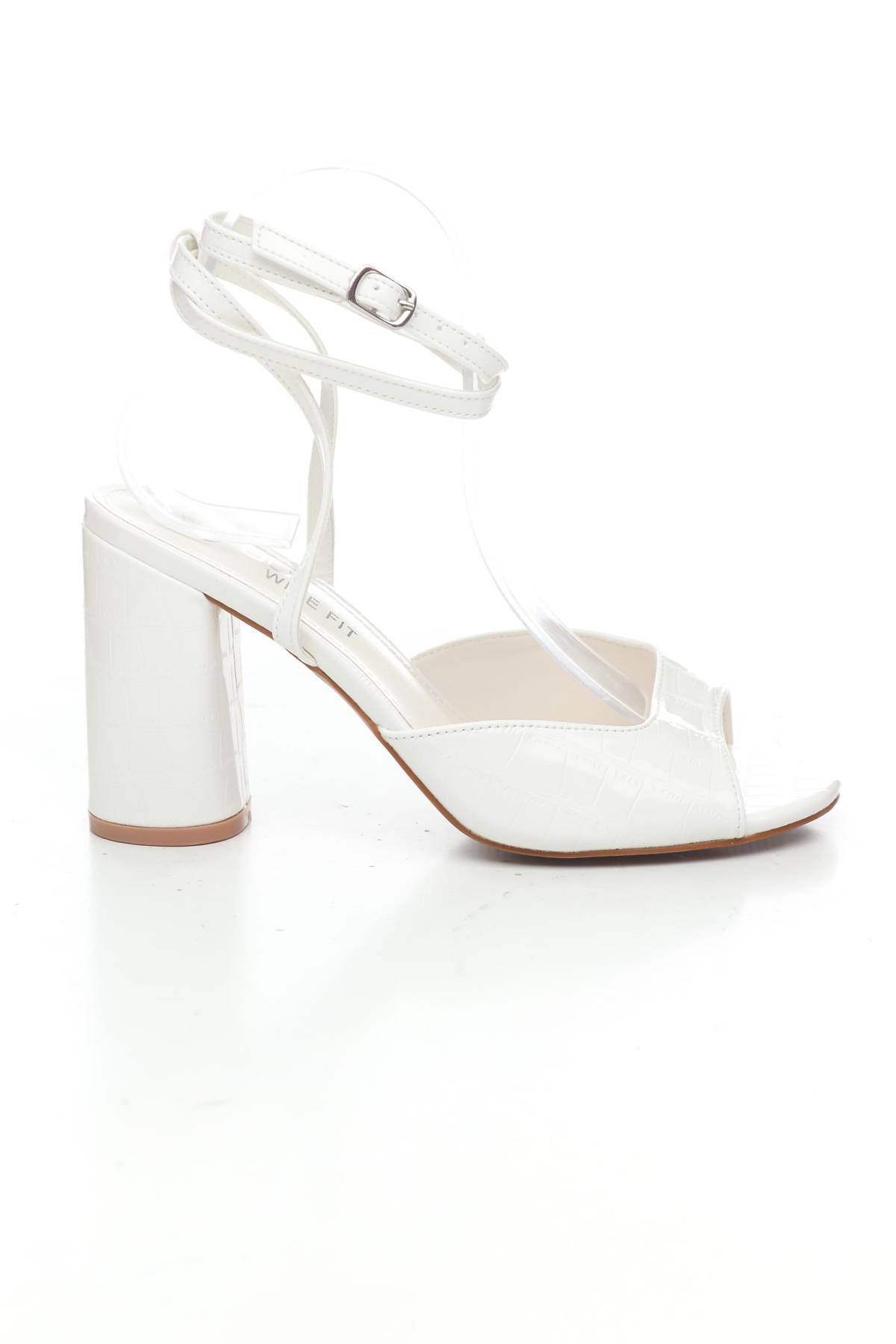 Сандали Boohoo1 - Contour.bg Сандали Boohoo1