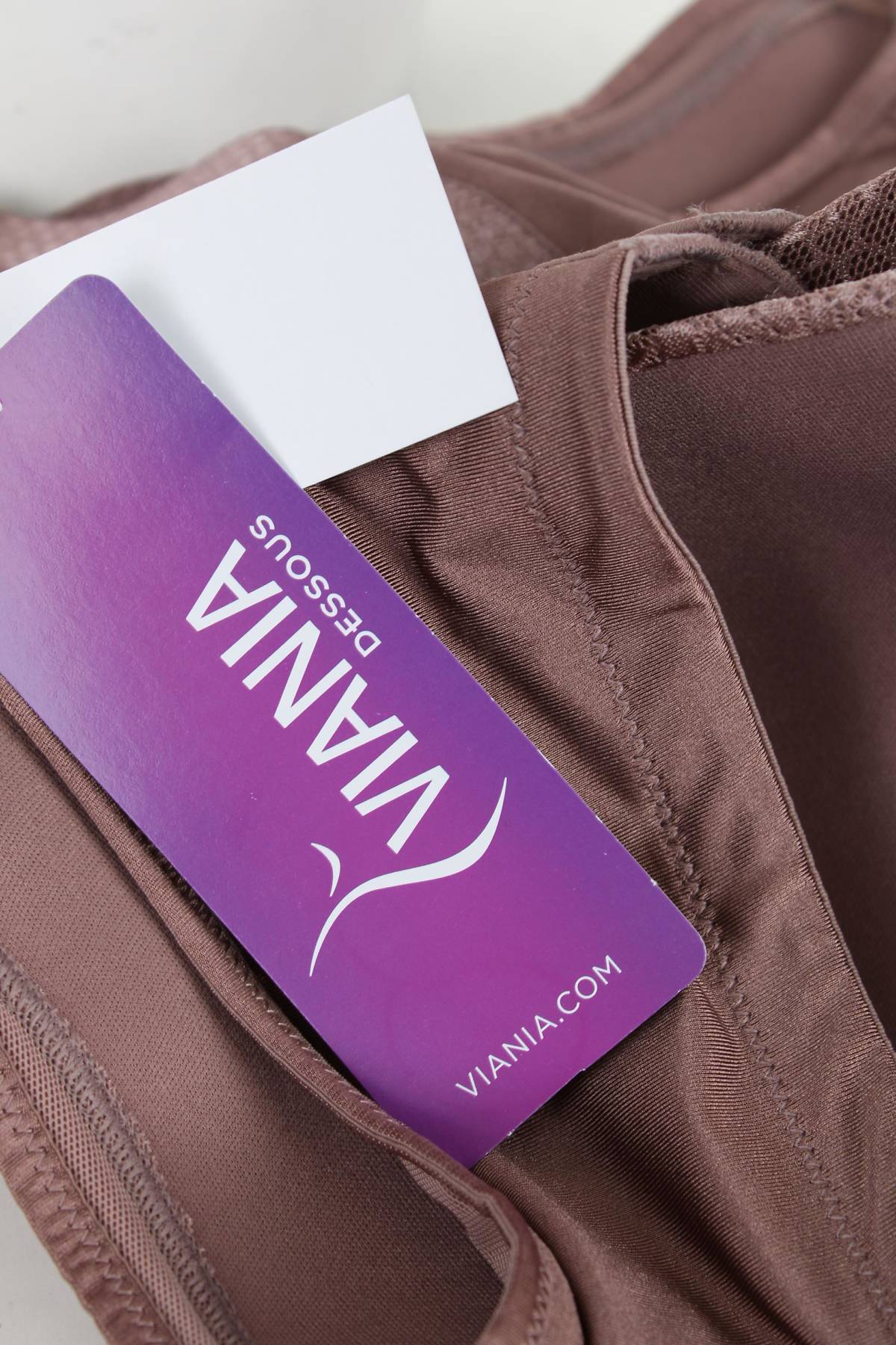 Сутиен Viania3