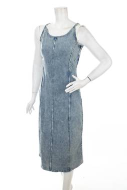 Φορέματα Only1