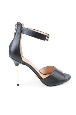 Σανδάλια Guess1 - Contourshop.gr Σανδάλια Guess1