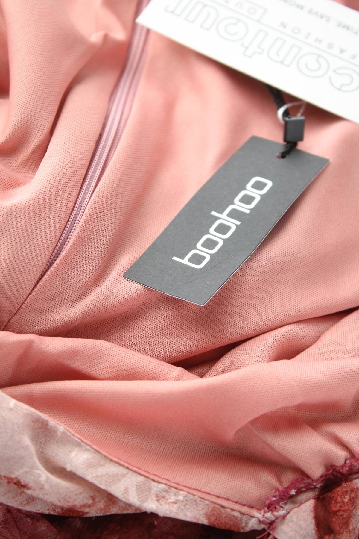 Φορέματα Boohoo3
