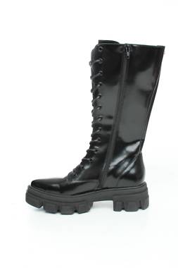 Γυναικείες μπότες Steve Madden2