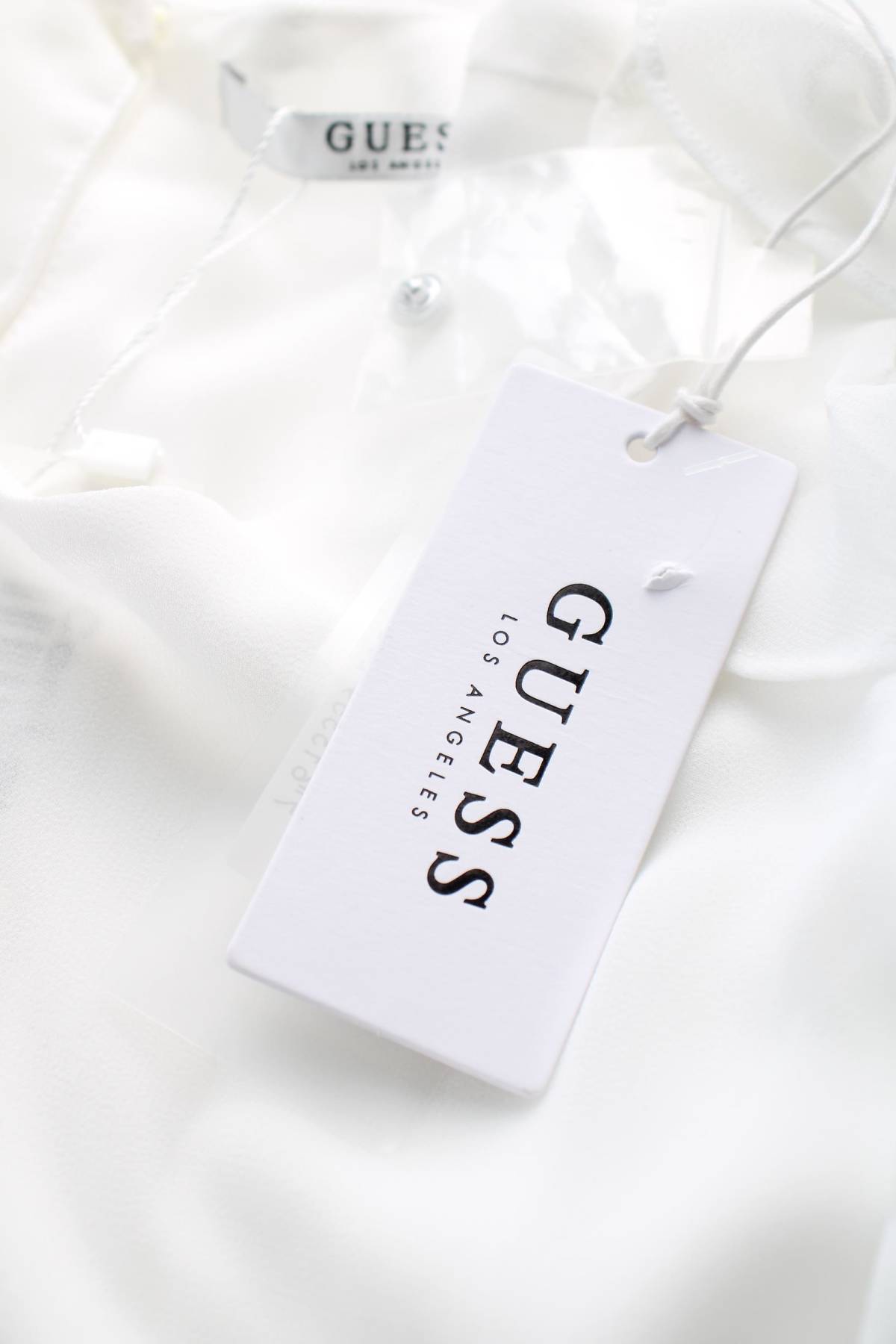 Γυναικείο αμάνικο Guess3 - Contourshop.gr Γυναικείο αμάνικο Guess3