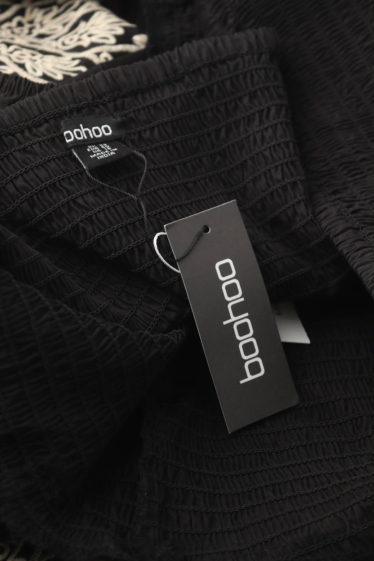 Γυναικεία μπλούζα Boohoo3 - Contourshop.gr Γυναικεία μπλούζα Boohoo3