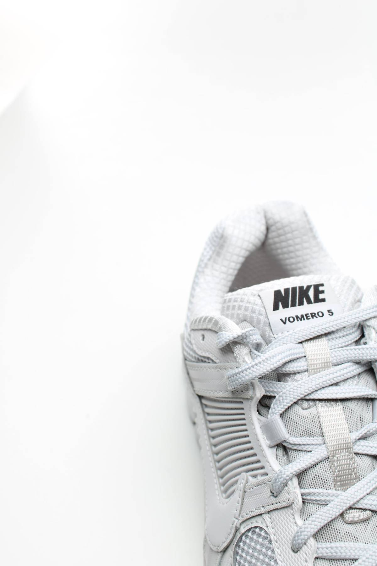 Маратонки Nike Zoom5 - Contour.bg Маратонки Nike Zoom5