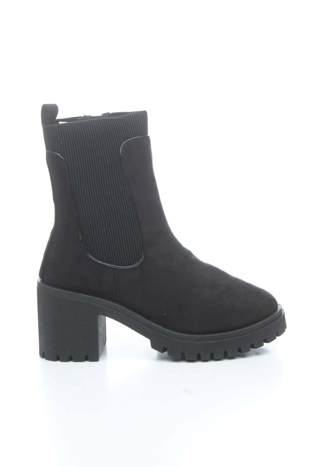 Дамски боти River Island1