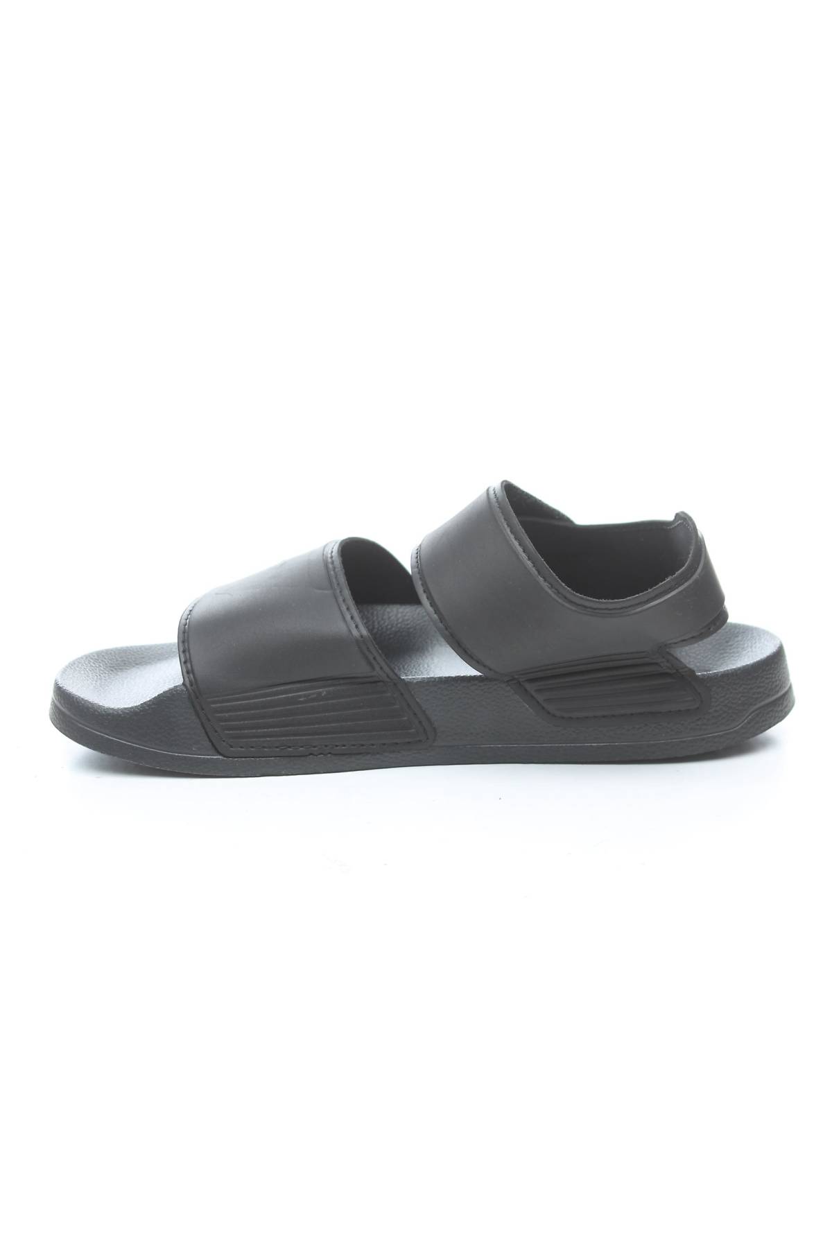 Παιδικά σανδάλια Adidas2