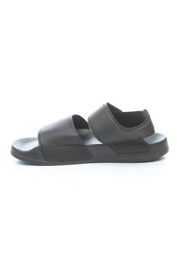 Παιδικά σανδάλια Adidas2