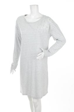 Дамска нощница Triumph1