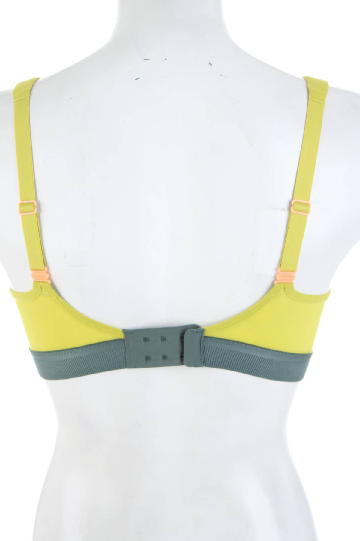 Спортен сутиен Triumph Triaction2