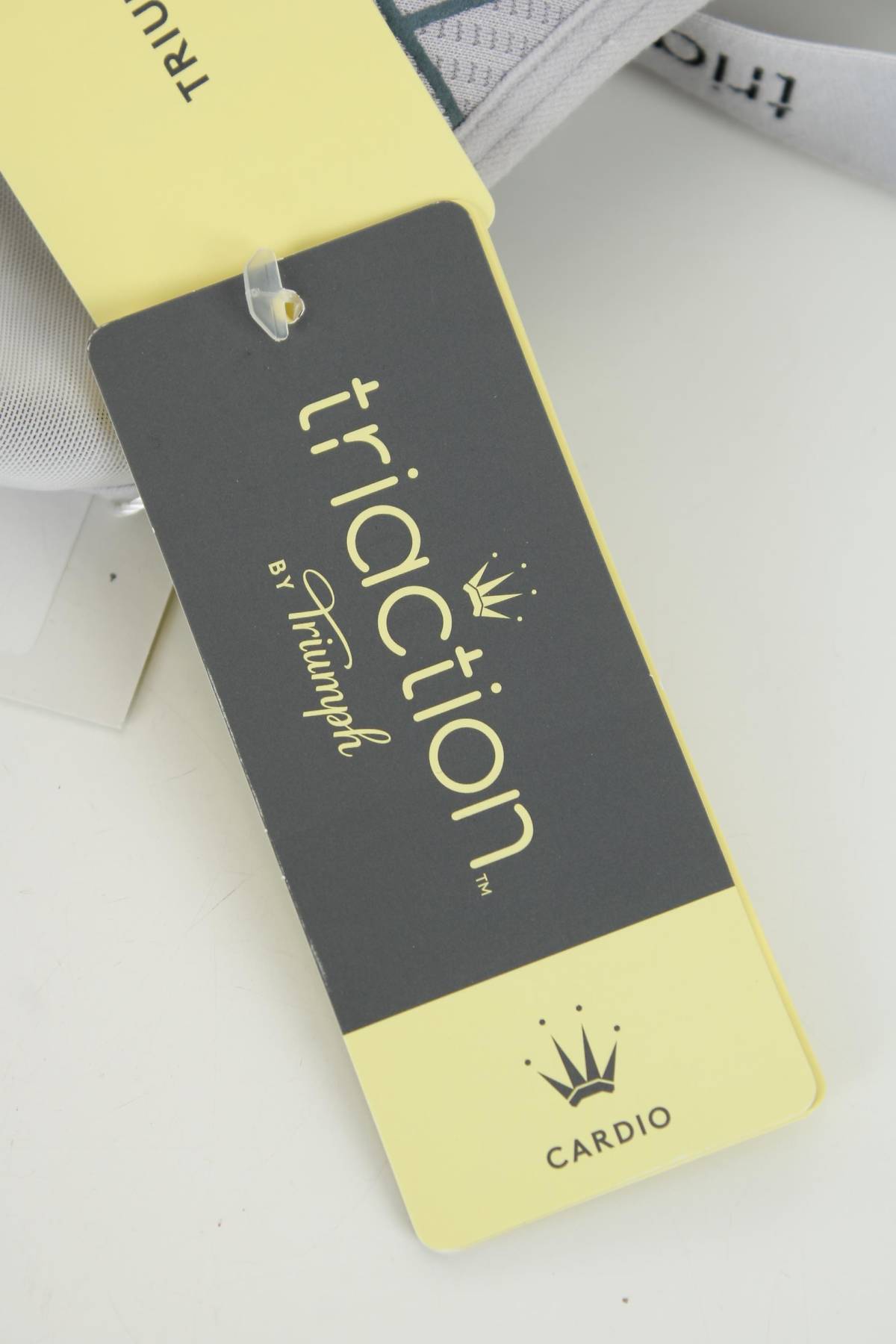 Спортен сутиен Triumph Triaction3