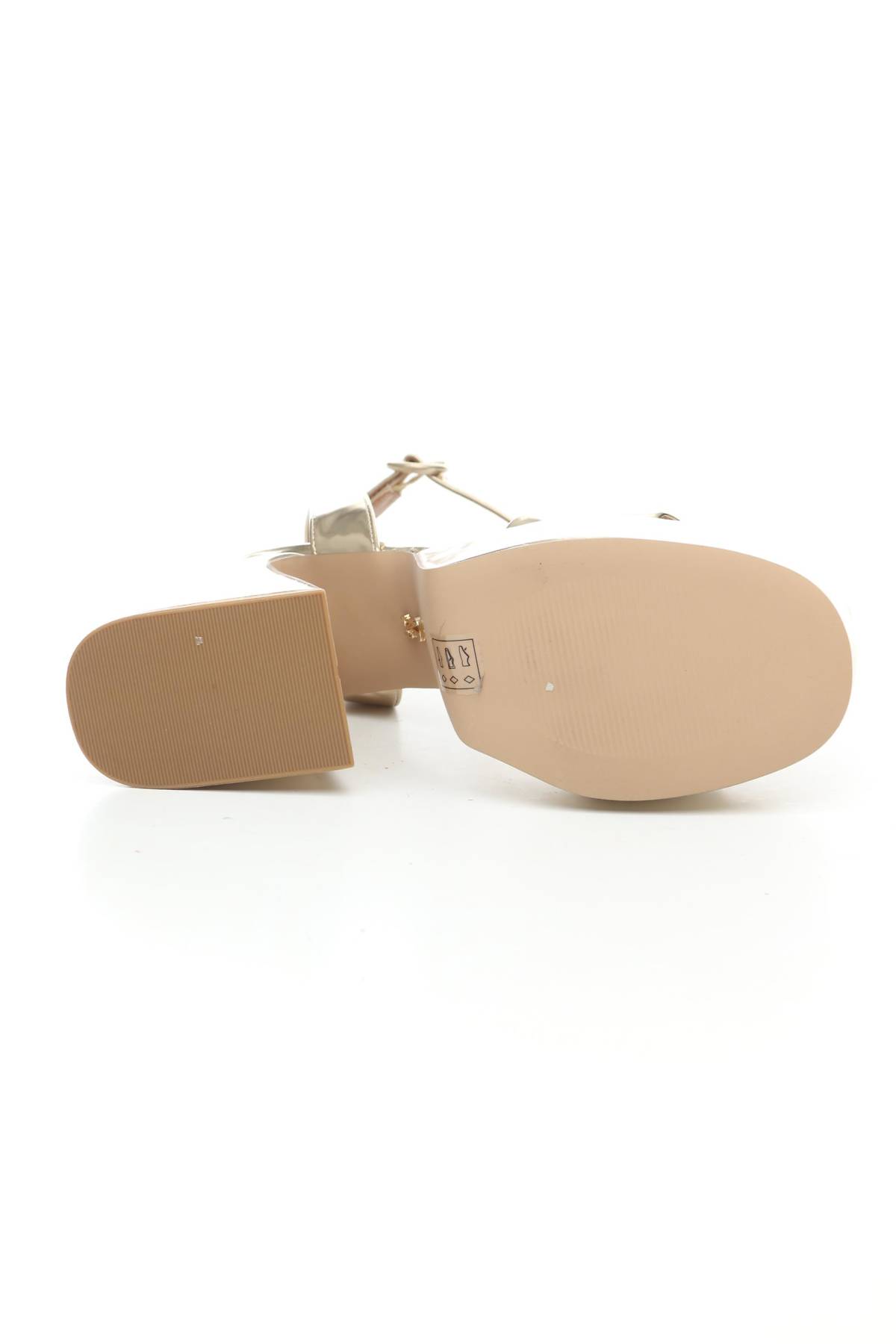 Сандали Steve Madden4 - Contour.bg Сандали Steve Madden4
