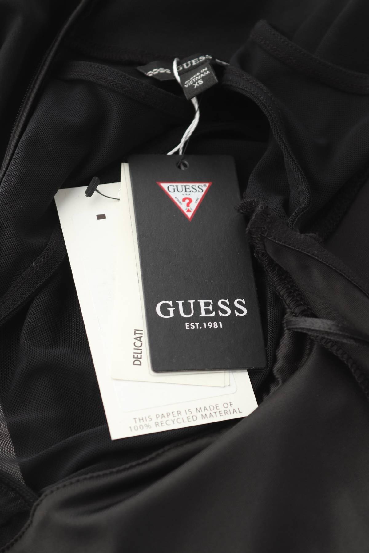 Рокля Guess3