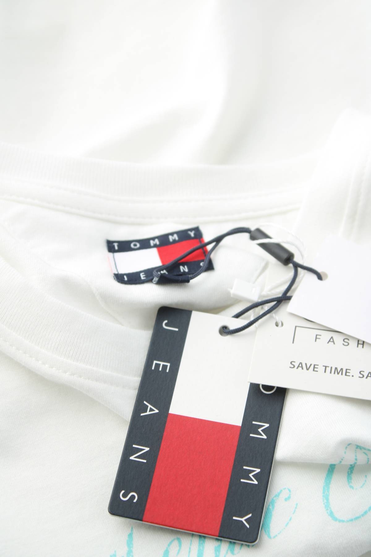 Дамска тениска Tommy Jeans3