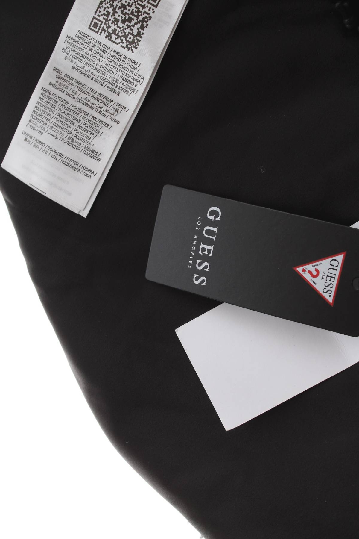 Διακοσμητικό γιακά Guess3
