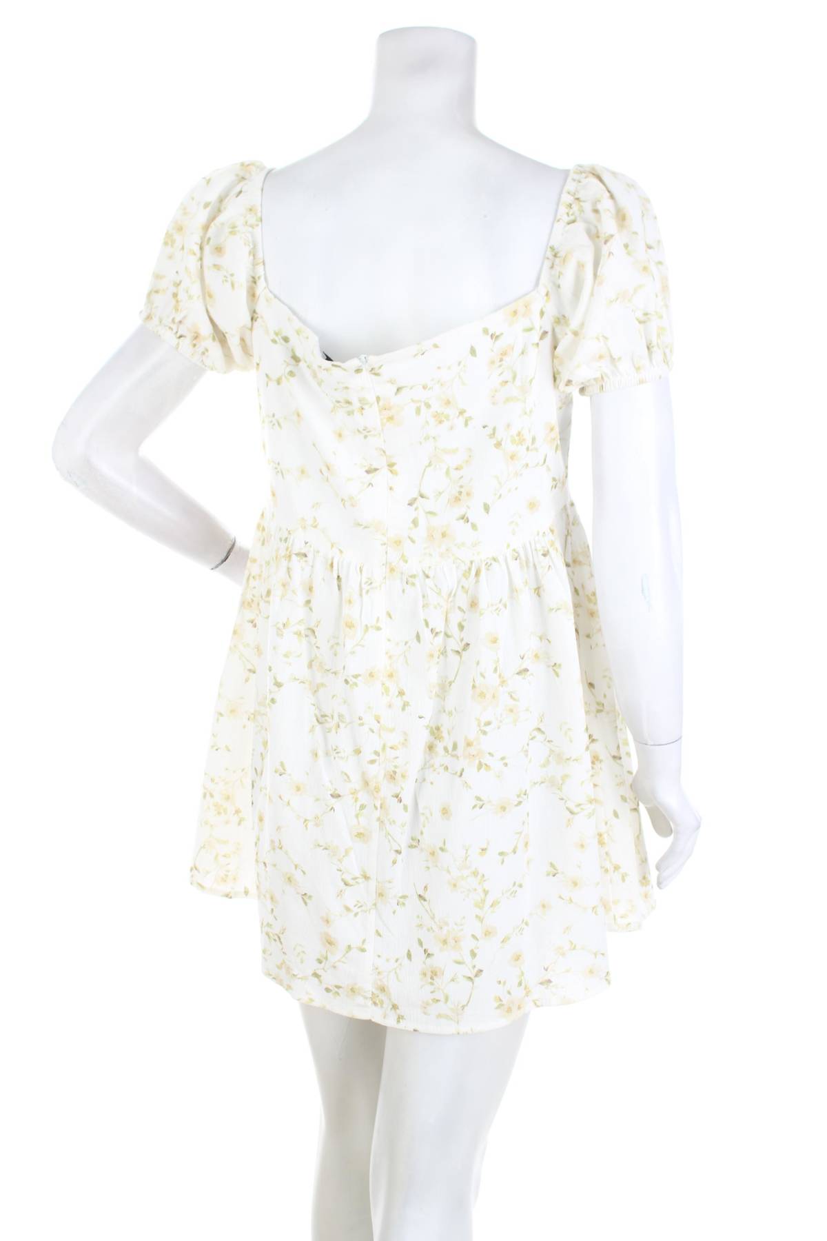 Φορέματα Chiquelle2