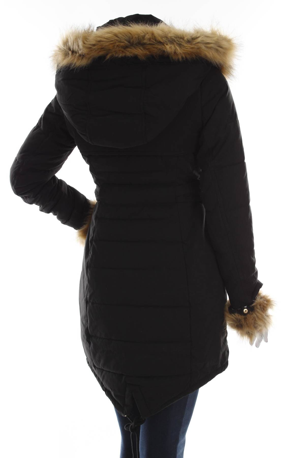 Γυναικείο μπουφάν Guess2