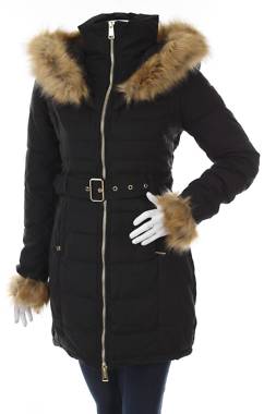 Γυναικείο μπουφάν Guess1