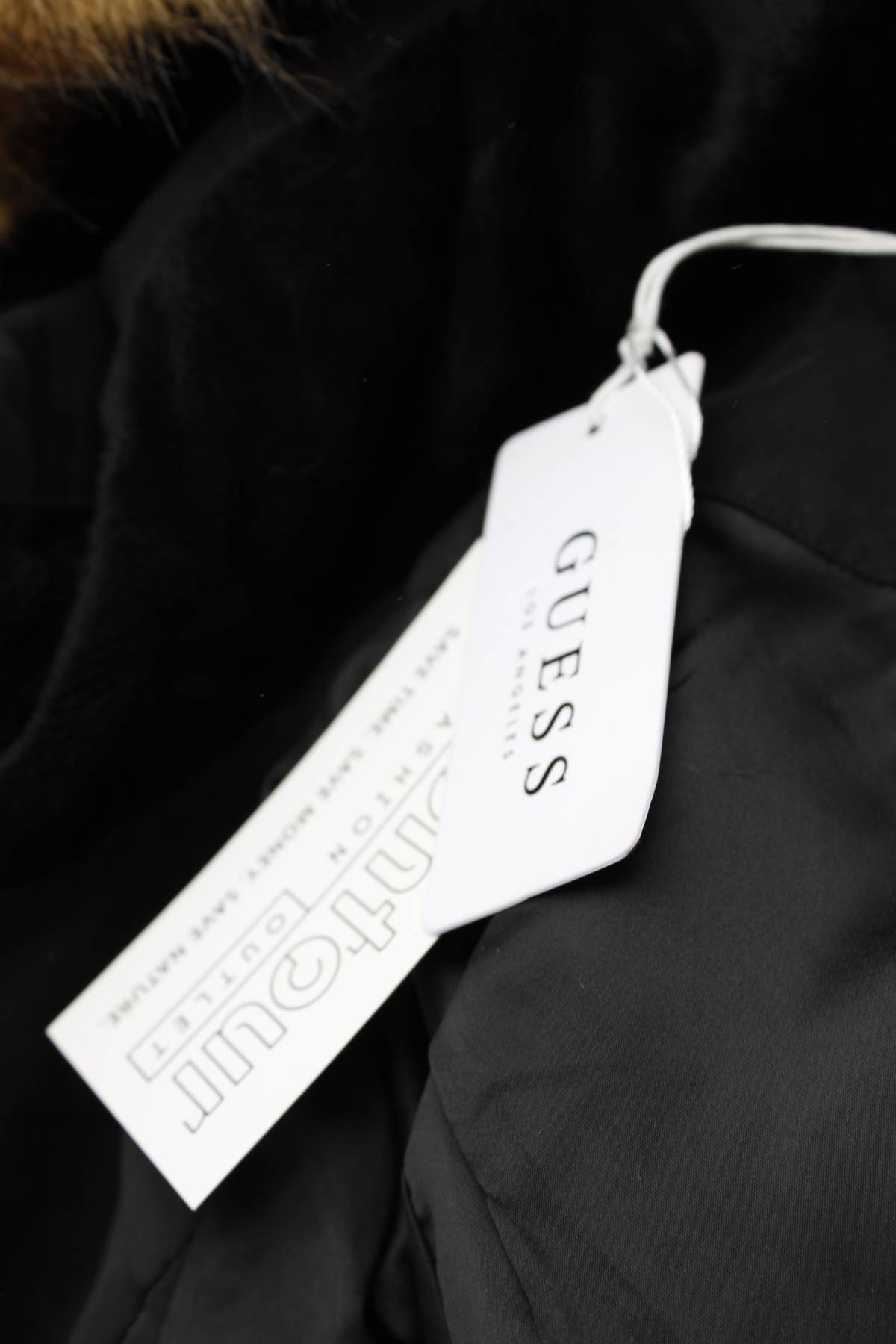 Γυναικείο μπουφάν Guess4