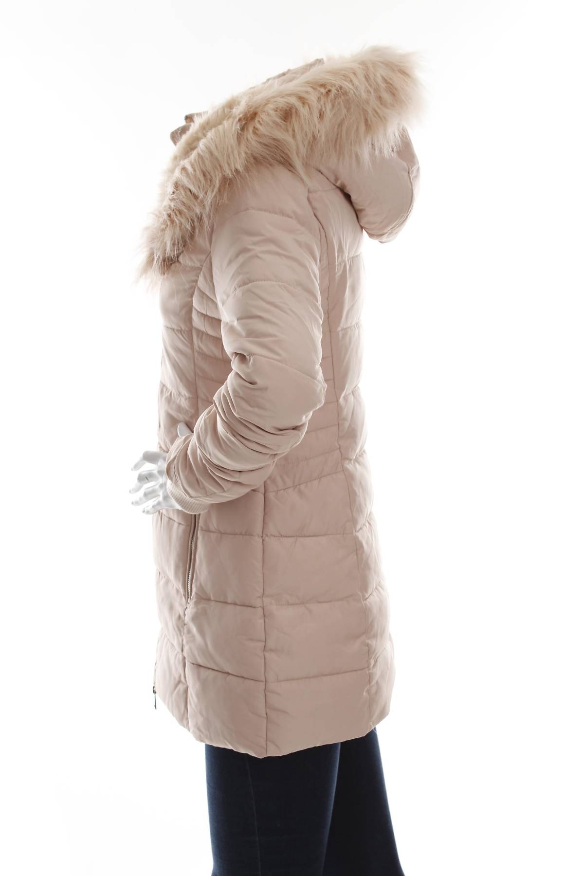 Γυναικείο μπουφάν Guess3