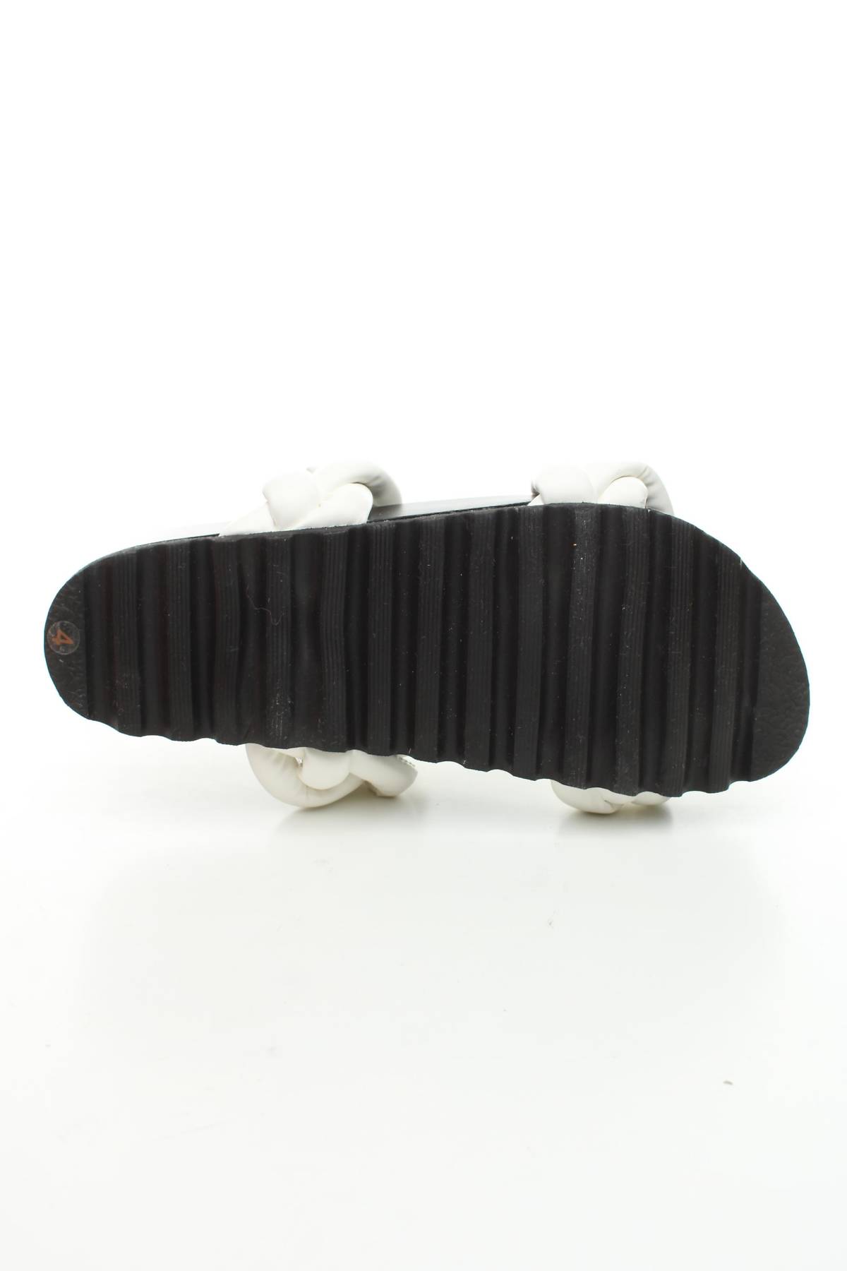 Чехли Glamorous4