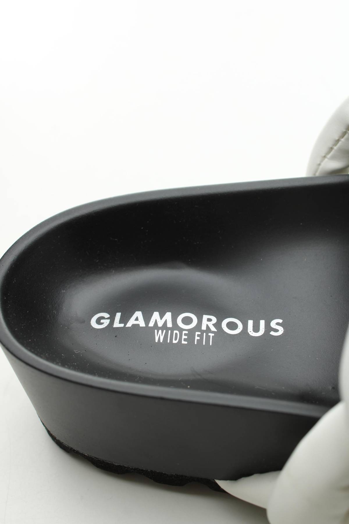 Чехли Glamorous5