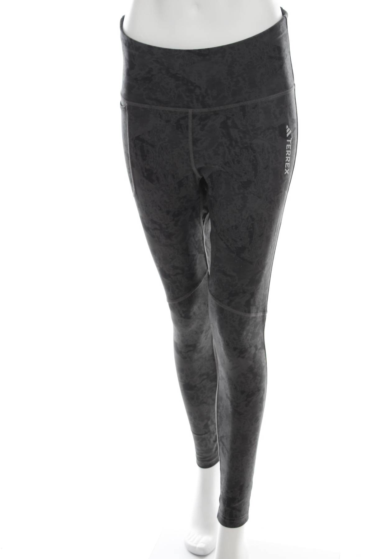 Дамски спортен клин Adidas1 - Contour.bg Дамски спортен клин Adidas1