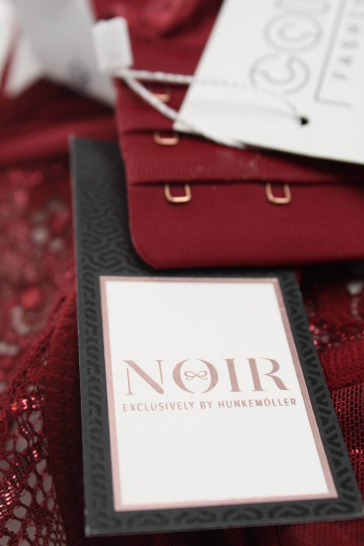 Жартиер Noir by Hunkemoller3