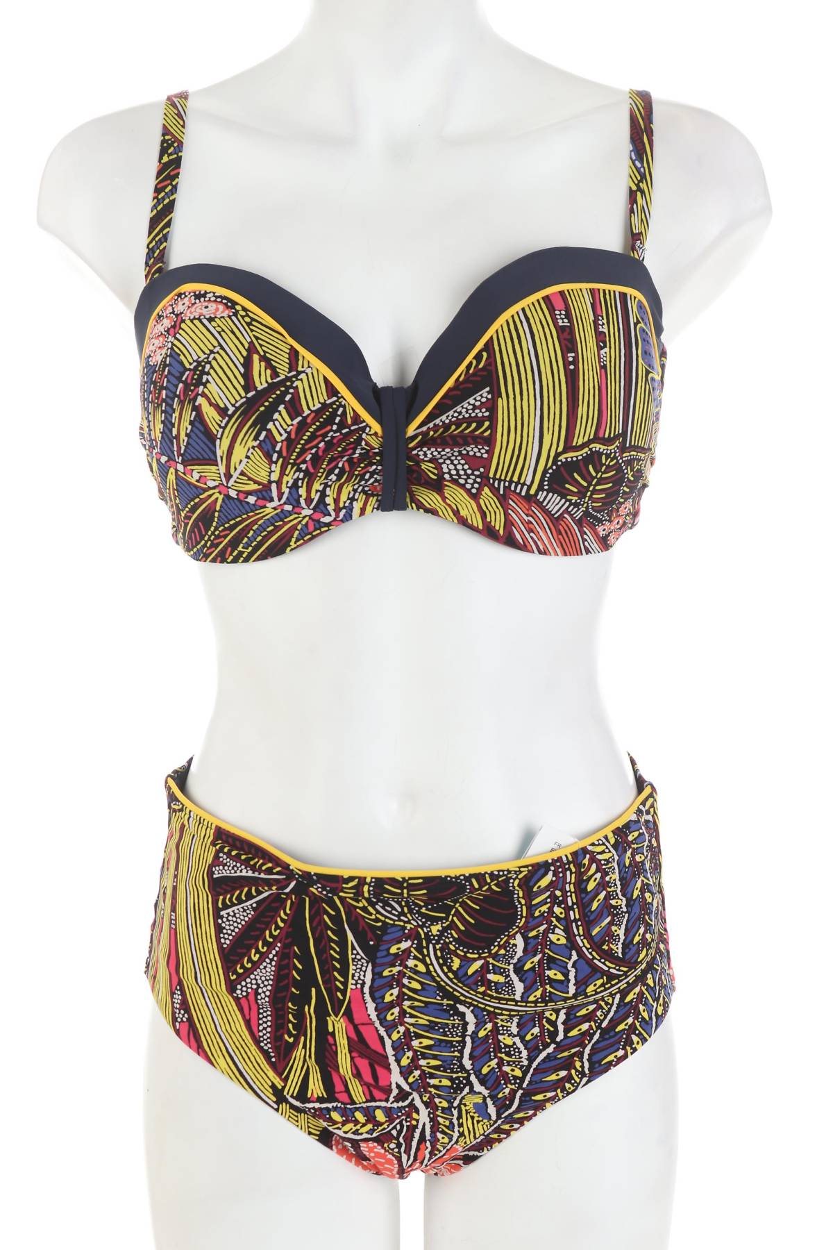Бански костюм Chantelle1 - Contour.bg Бански костюм Chantelle1