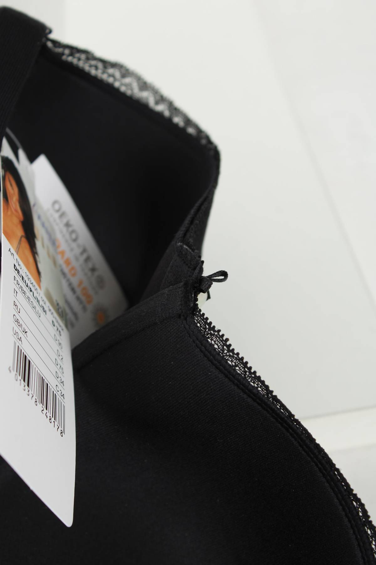 Сутиен Viania3