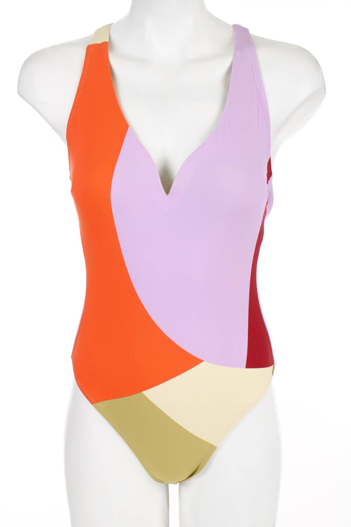 Цял бански Triumph x Wilde House1 - Contour.bg Цял бански Triumph x Wilde House1