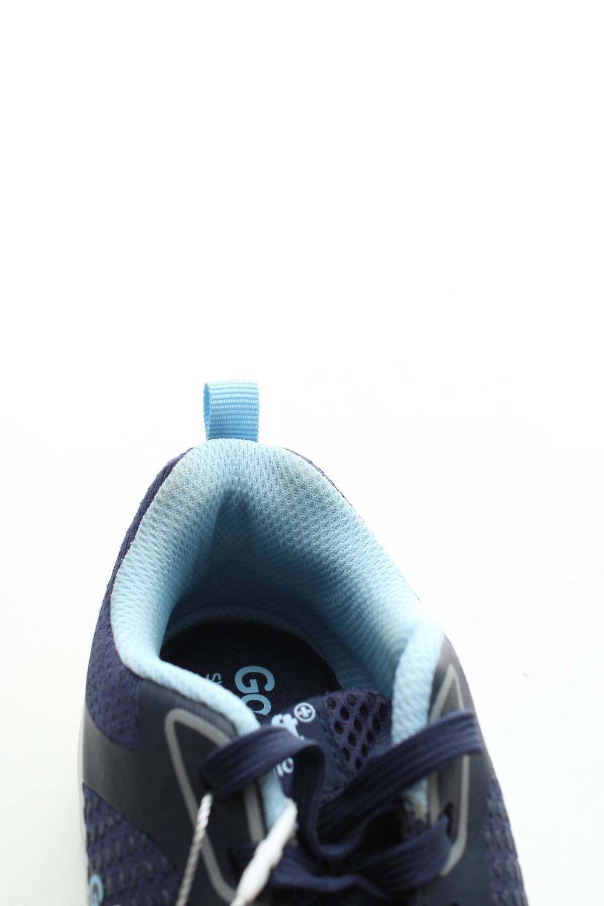 Маратонки Go Soft5