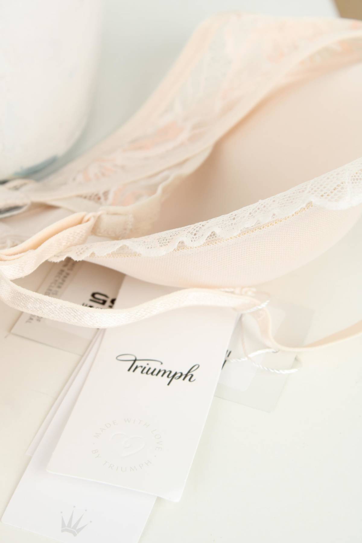 Сутиен Triumph3 - Contour.bg Сутиен Triumph3