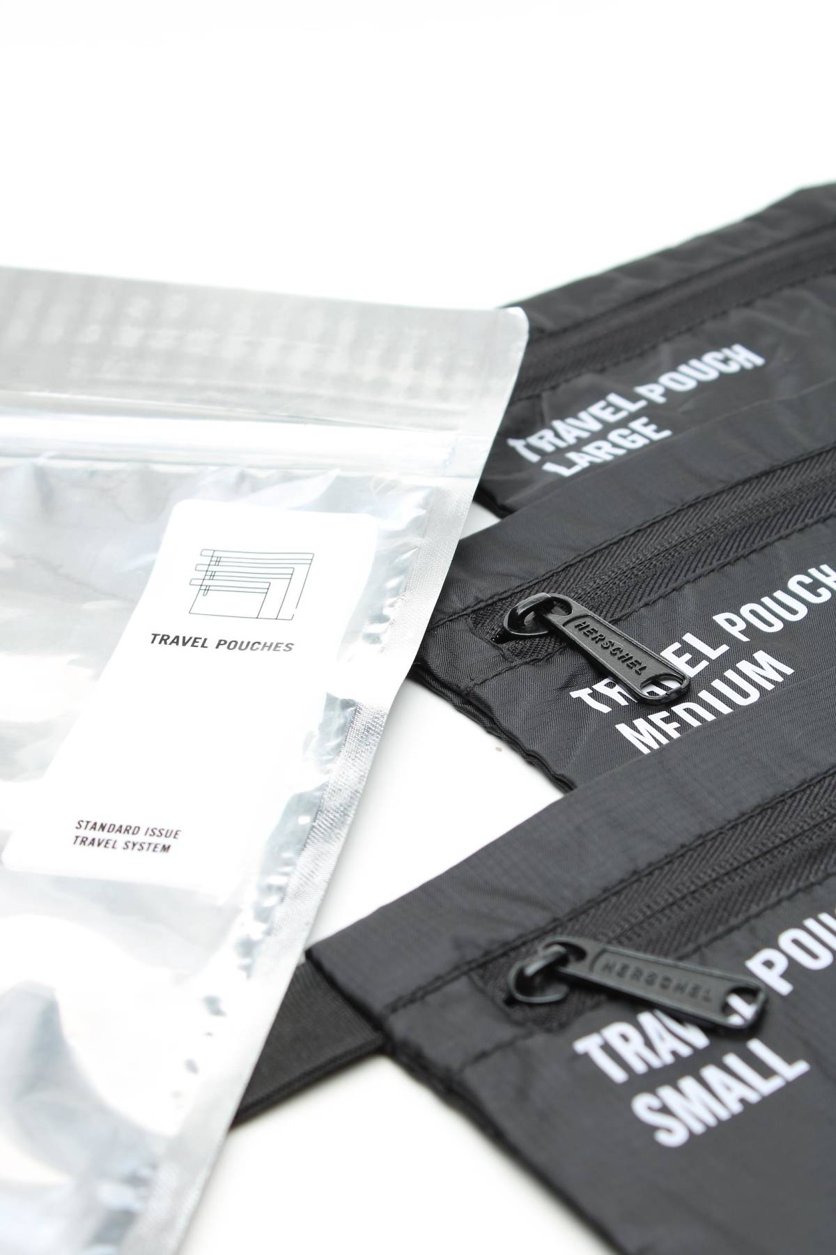 αξεσουάρ Herschel Supply Co.3 - Contourshop.gr αξεσουάρ Herschel Supply Co.3