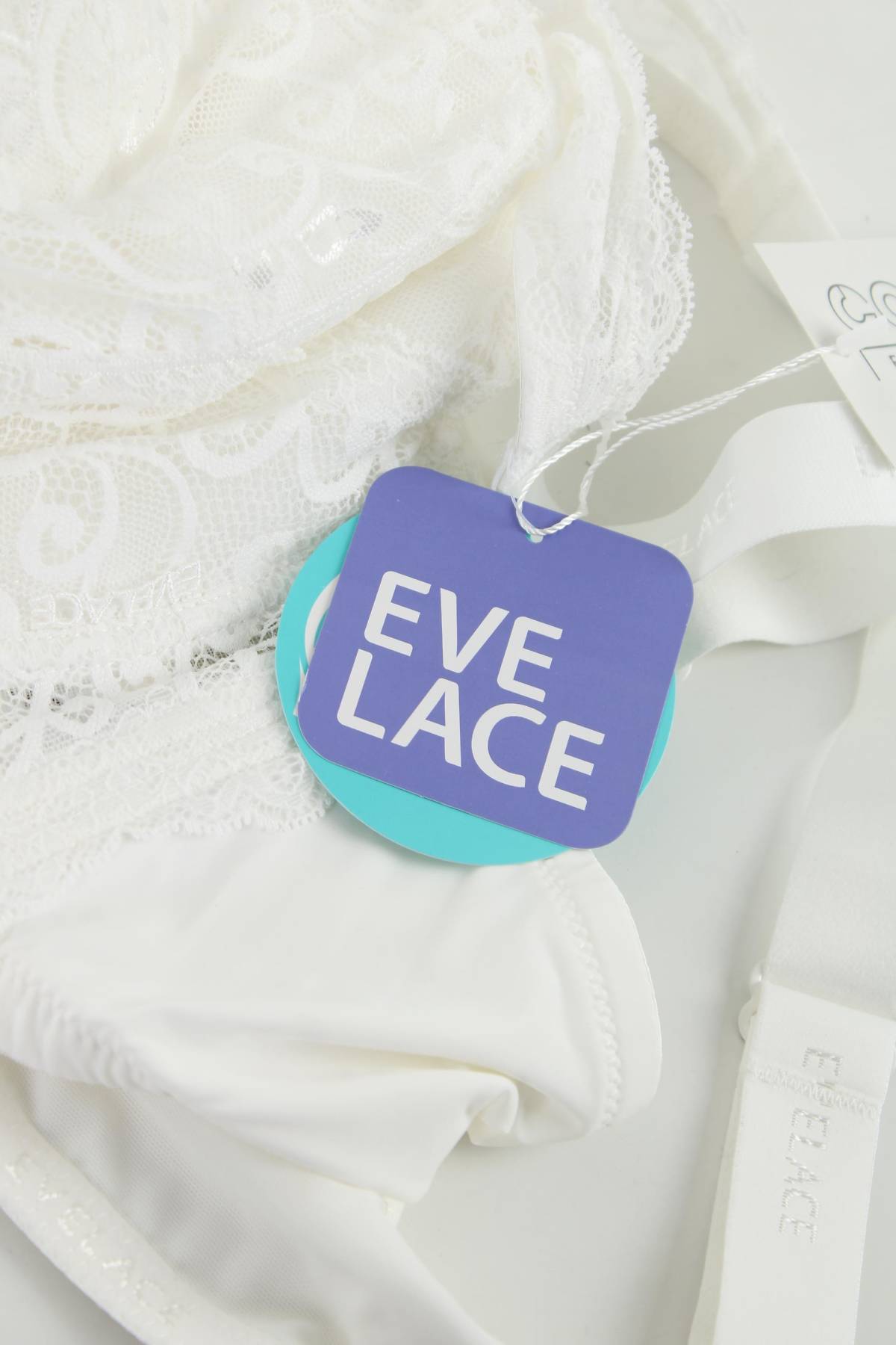 Сутиен Evelace3