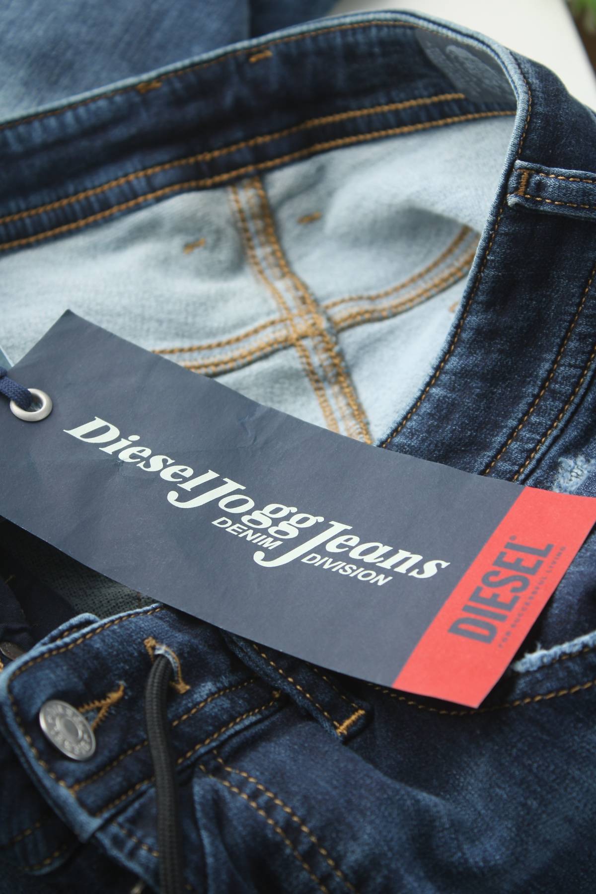 Ανδρικά τζιν Diesel3