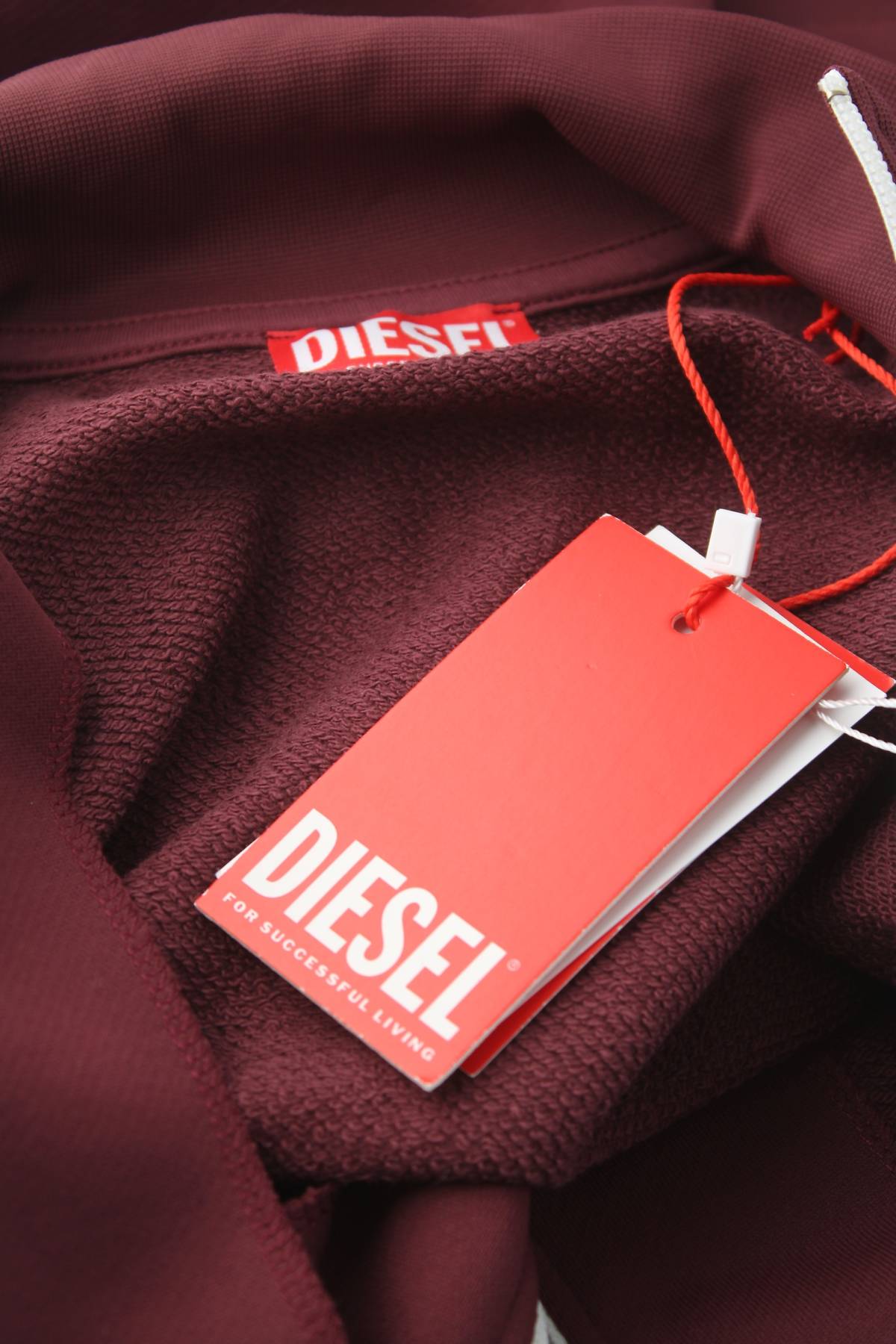 Дамско спортно горнище Diesel3