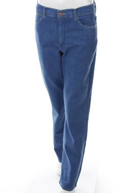 Γυναικεία τζιν Wrangler1 - Contourshop.gr Γυναικεία τζιν Wrangler1