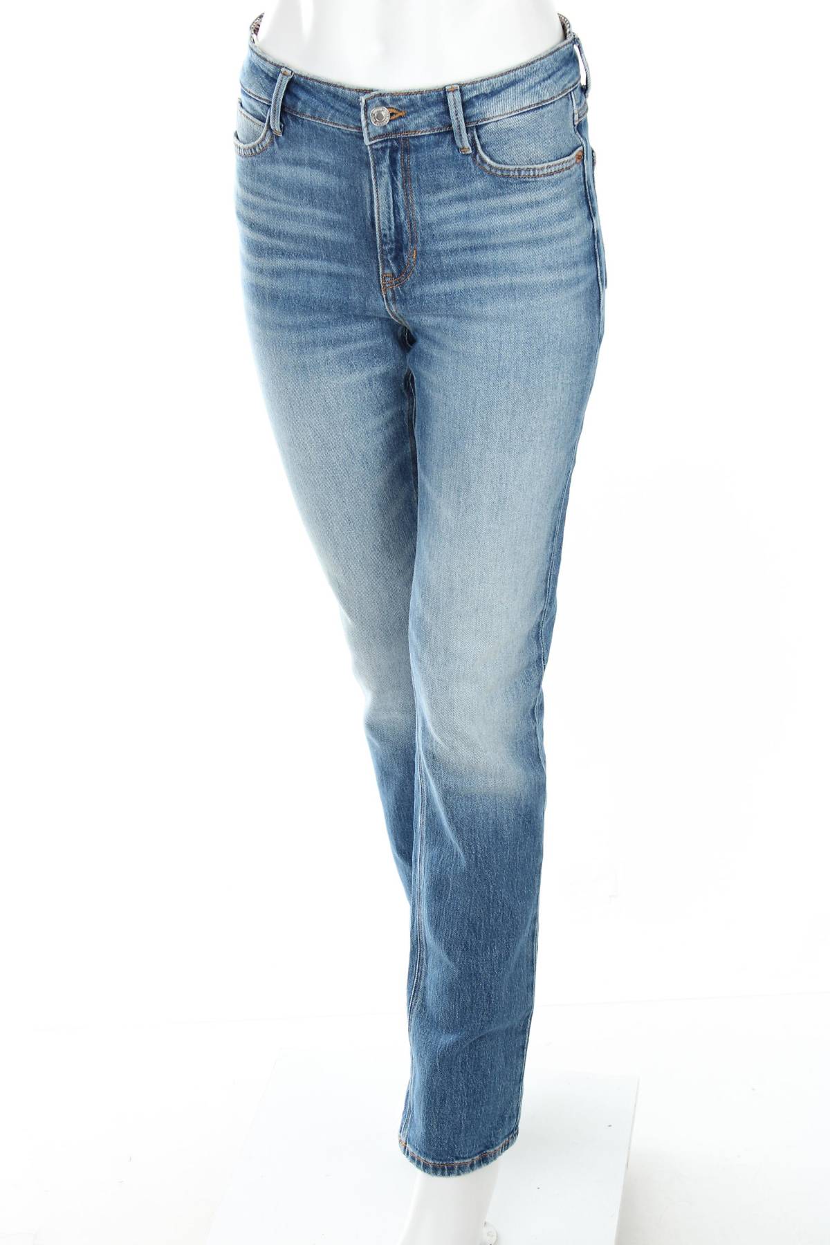 Γυναικεία τζιν Guess1